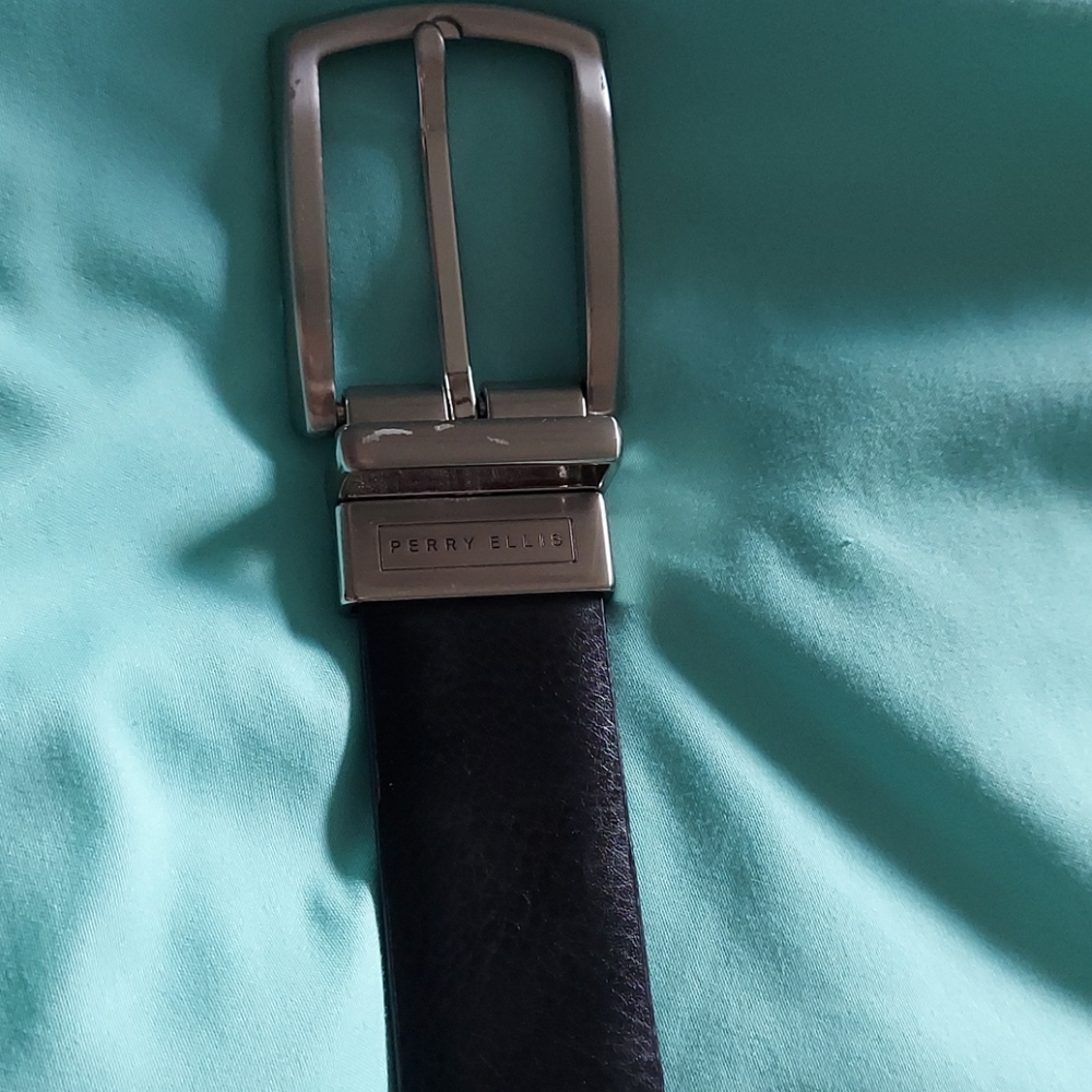 Perry Ellis belt - Picture 3 of 3